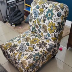 Accent Chair/Slipper Chair