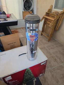 Tea dispenser
