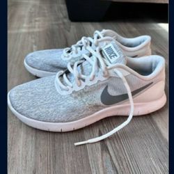 Nike Shoes Size 10