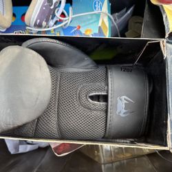 Boxing Gloves 