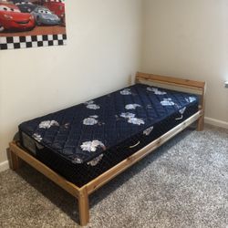Twin Mattress Twin Bedframe 
