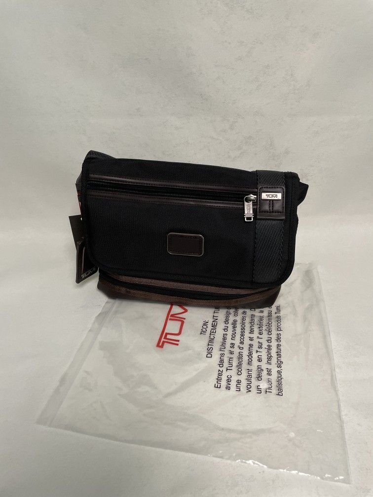 Alpha Bravo Beale Messenger Bag