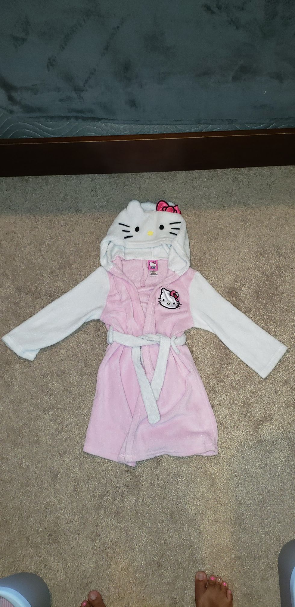 Size small hello kitty robe