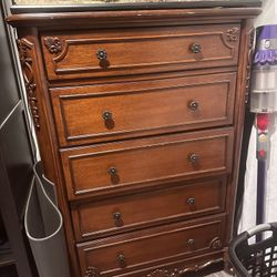 Dresser And Nightstand Set 