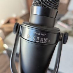 Shure Microphone Stand With Mic