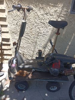 Motor scooter