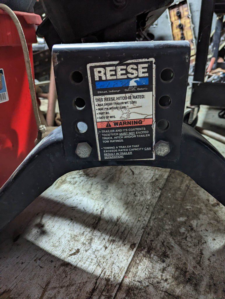 Reese 5th Wheel Hitch