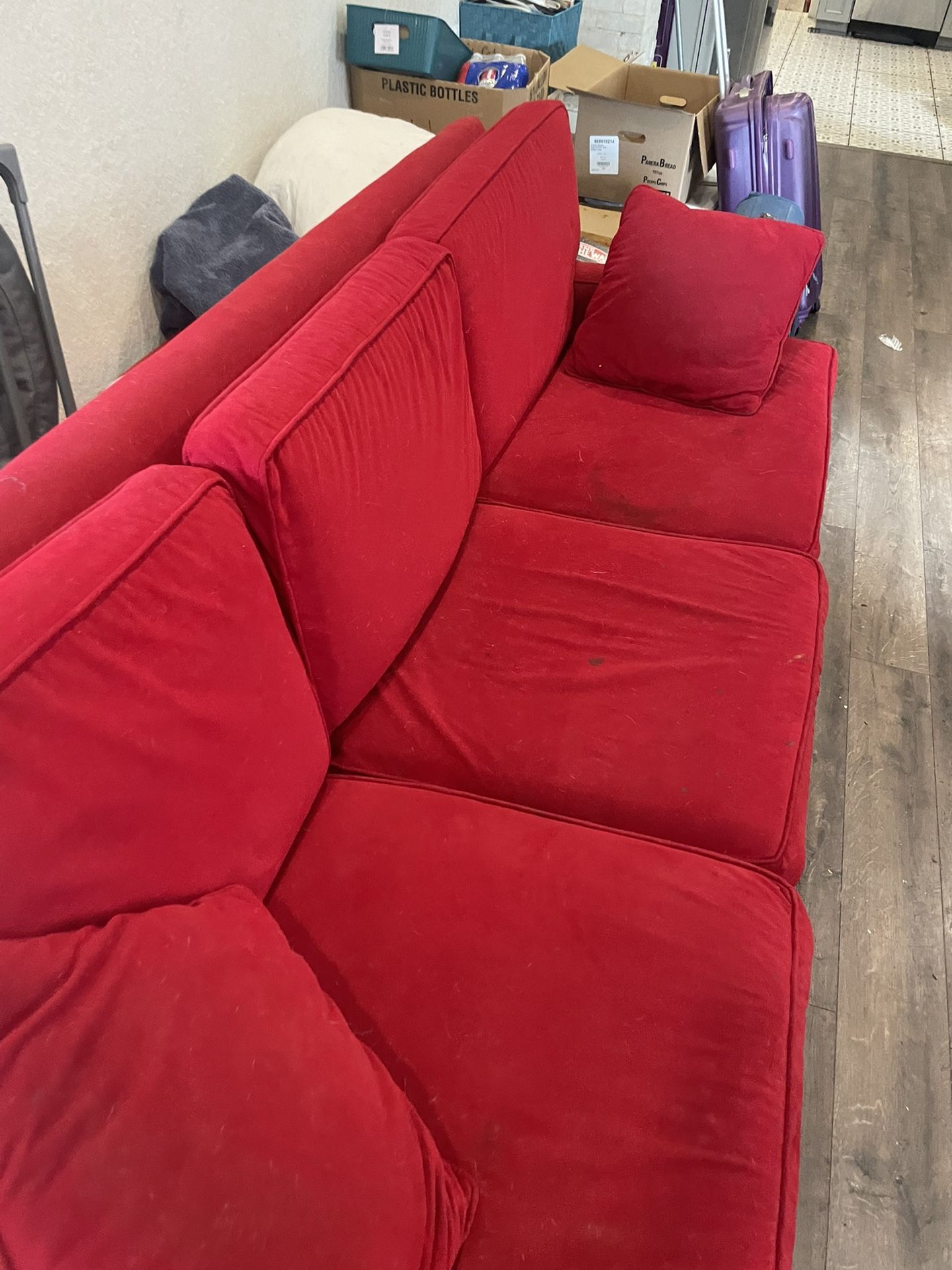 Couch MUST PICK UP TODAY (Nov. 30th) for Sale in San Antonio, TX OfferUp