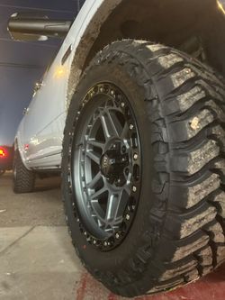 20x10 XM Rims and Tires 33/1250/20 Atturo MT
