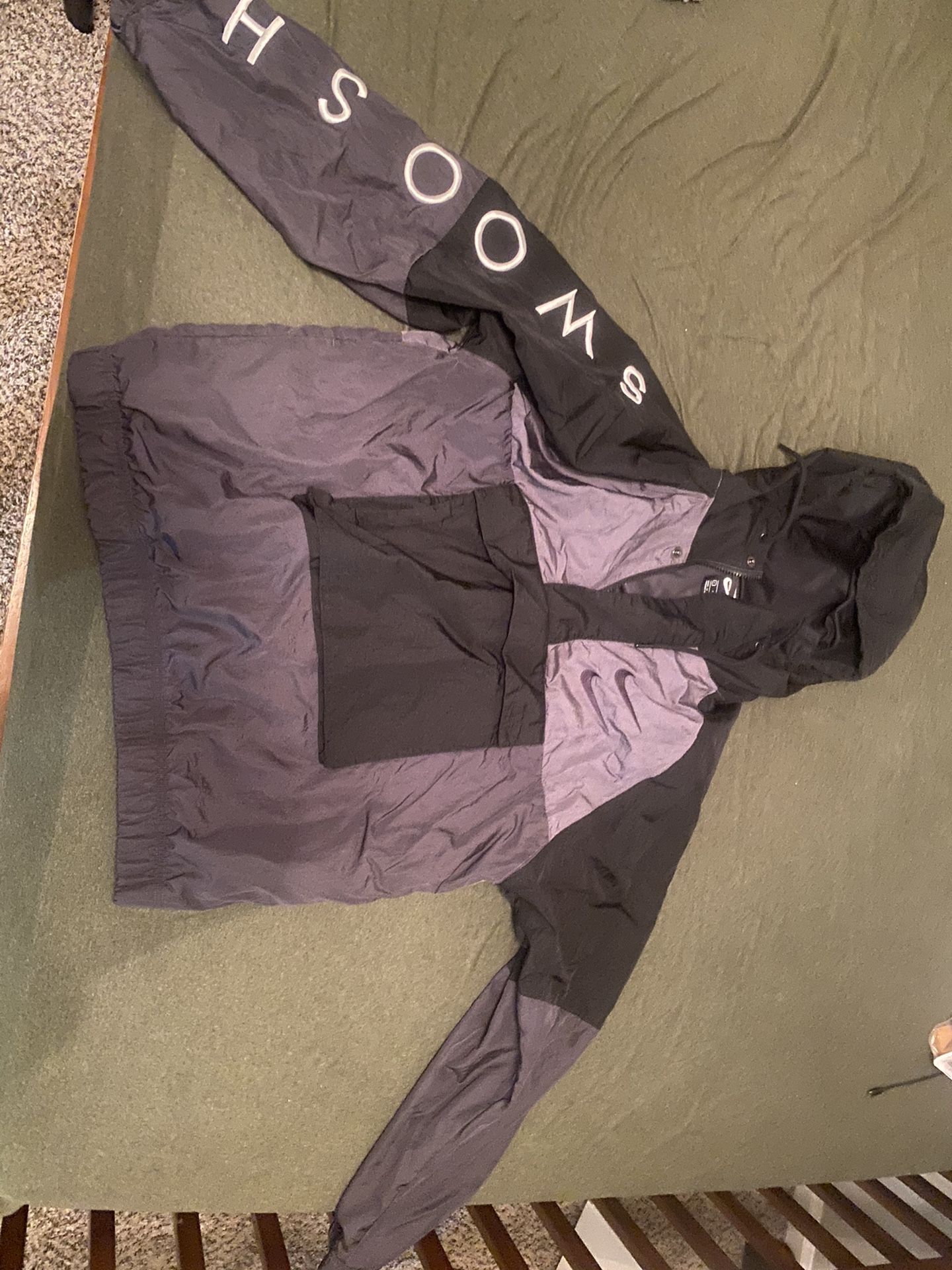 NIKE DOUBLE SWOOSH WINDBREAKER