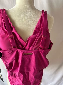 Swimwear one piece hot summer pink, high thigh, tummy control size M.