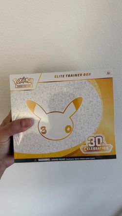 30th Celebration Pokémon Center Elite Trainer Box