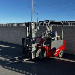 JAC Electric Forklift