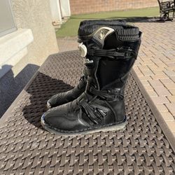 MX Boots Size 5