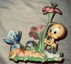 Tweety Warner Brothers 9” Figurine 1999 Vintage 