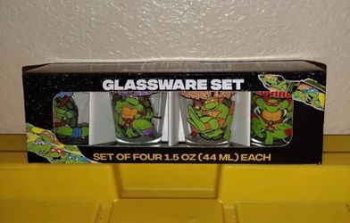 TEENAGE MUTANT NINJA TURTLES 1.5oz GLASSWARE SET OF 4  TMNT GLASSWARE SET NEW