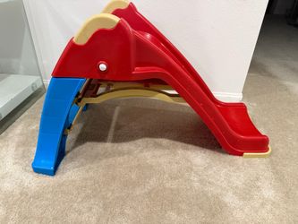 Infant play slide