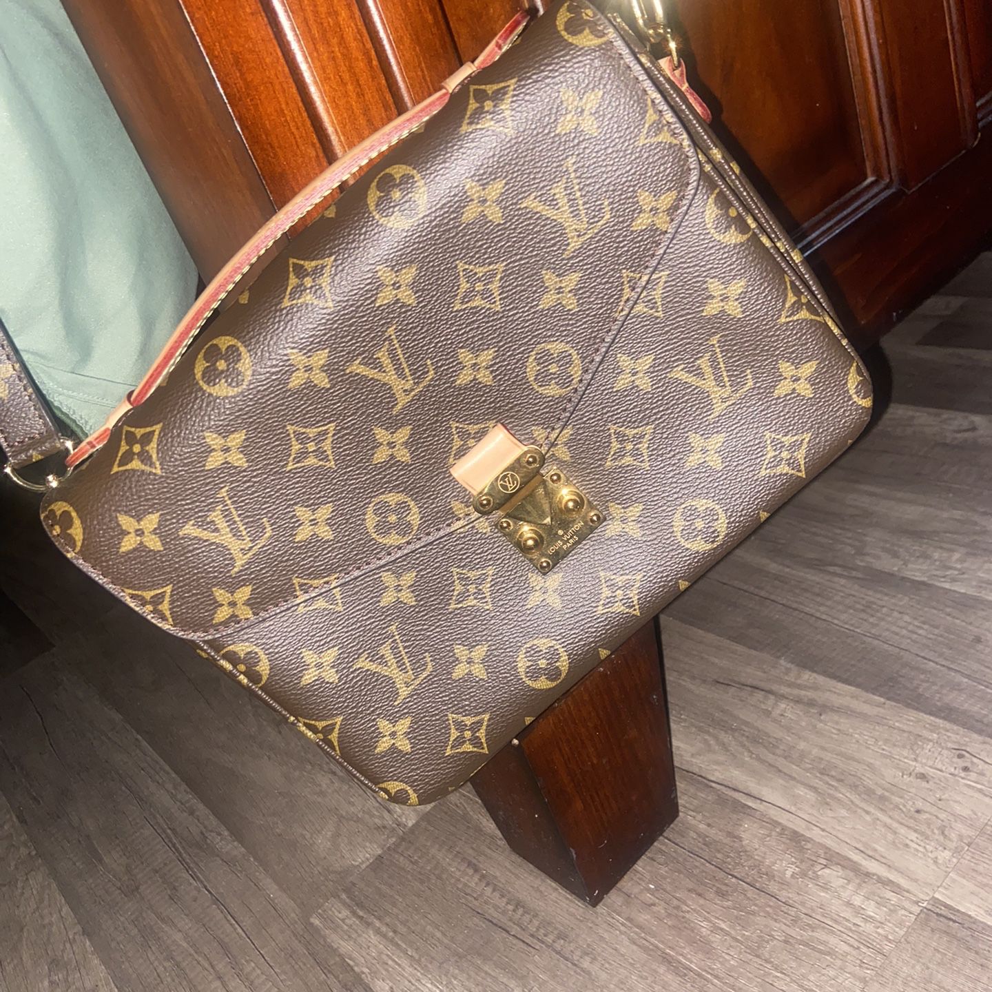 Louis Vuitton Bag #61930-1 for Sale in Mesa, AZ - OfferUp