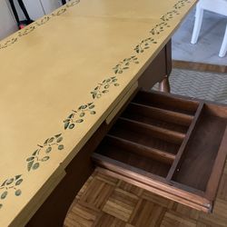 Dining Table, Extendable
