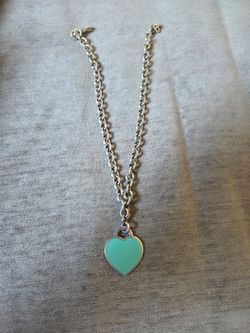 Authentic Tiffany &Co necklace and XL pendant
