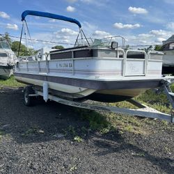 22’ Pontoon 1993 Hurricane 