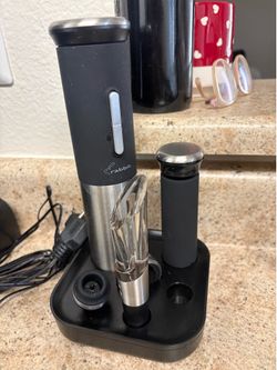 Electric wine bottle opener