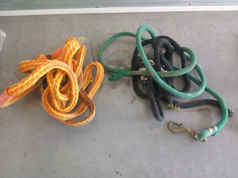 Horse Accessories, 2 Bridal Ropes, Tire