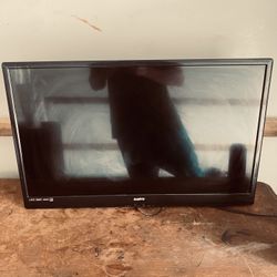 Sanyo 32” LED TV – HDMI/USB – Works Great – Includes Universal Remote - Like New! Cheap!
