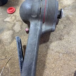 Snap on orbital sander