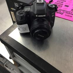 EOS Canon 80 D camera