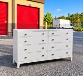 Durham Furniture Front Street Dresser