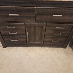 Dresser And Chester