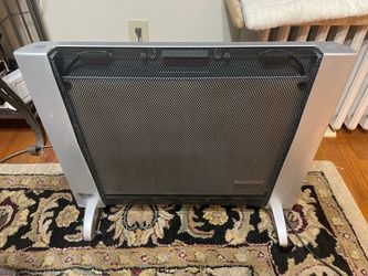 Rolling Space Heater Panel Radiator DeLonghi
