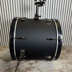 Bass Drum - 22” Tama Imperialstar 