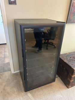 Wine cellar fridge EuroCave Compact Vieillitheque