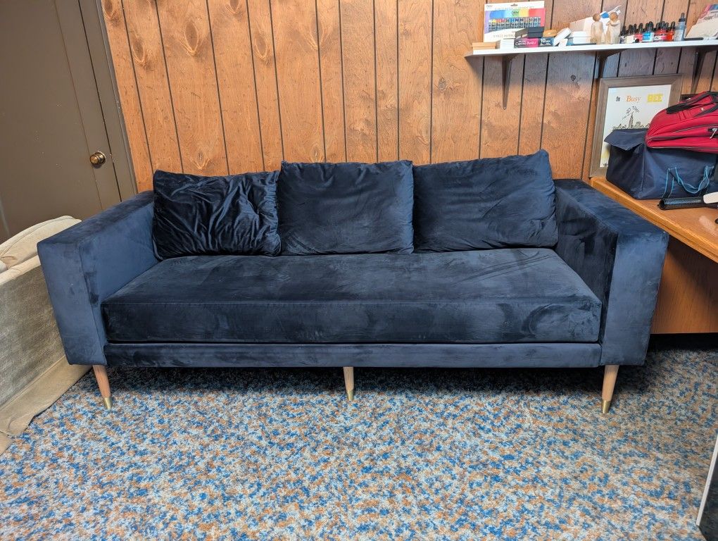 Sabai Essential Sofa