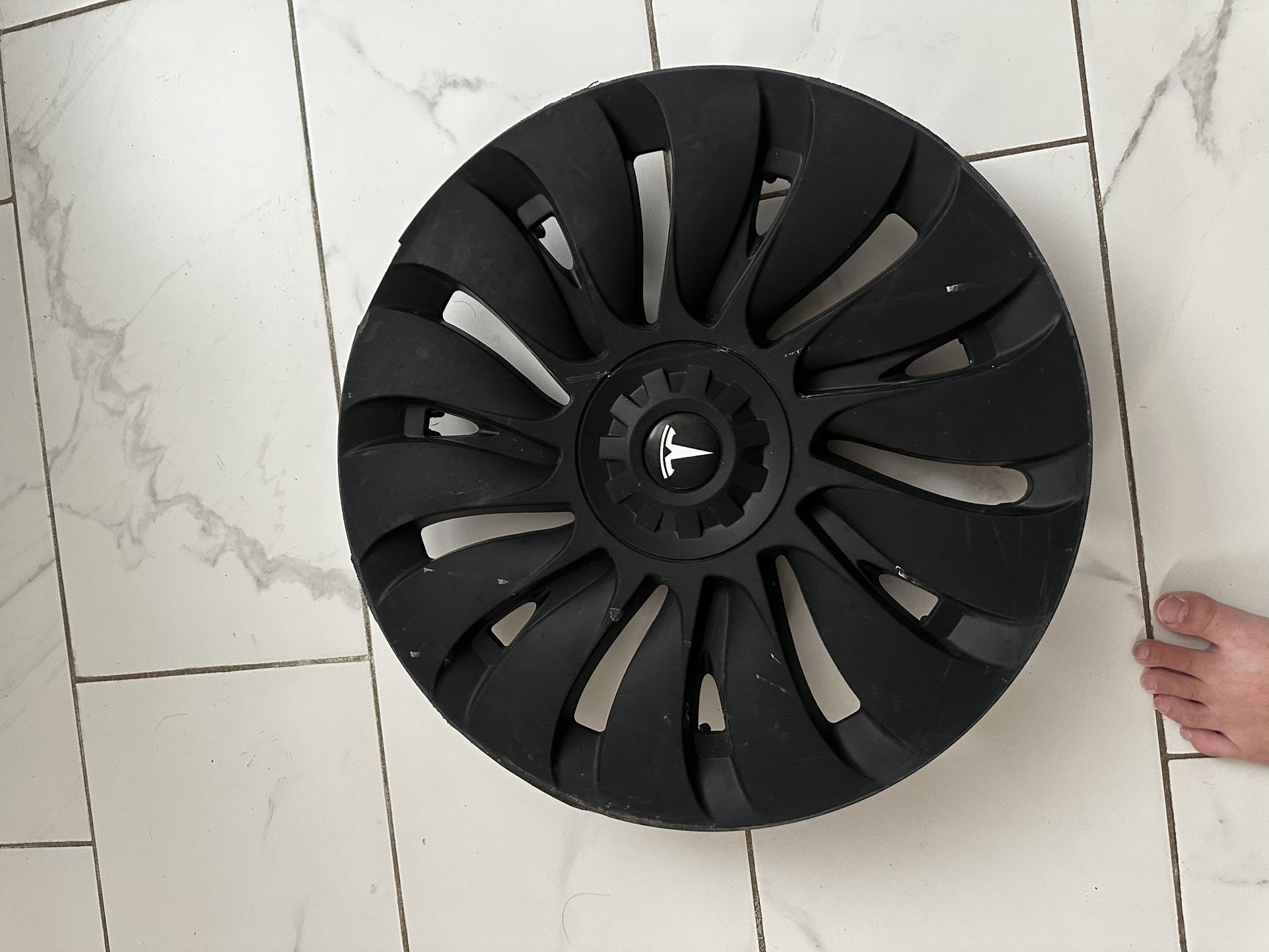 Tesla model y 19” wheel covers - 3 pieces