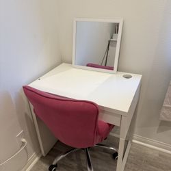 Small Desk/vanity