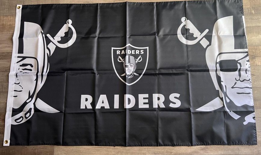 New! Raiders Flag
