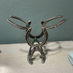 Horseshoe Sculpture Wine Holder 