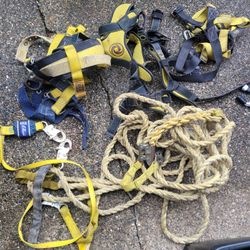 3 Safety Harnesses, Safety Rope And Lanyards 