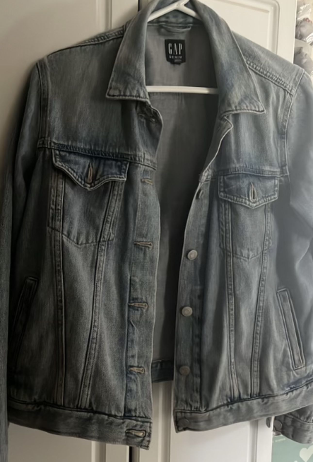 GAP WOMEN'S JEAN JACKET