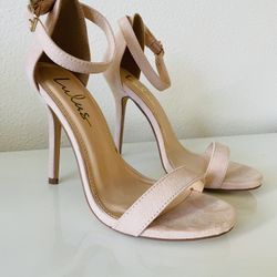 Women’s Shoes Size 6.5-7