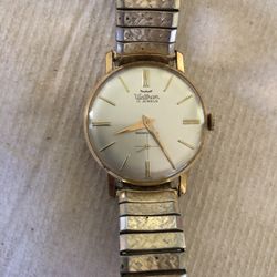 Vintage Waltham 17 J Hand Wind Swiss Made Works Perfect 