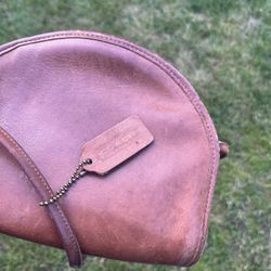 Coach half moon Leather purse 