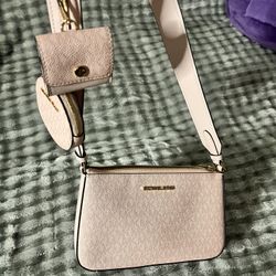 MK Jet Set Shoulder Bag 