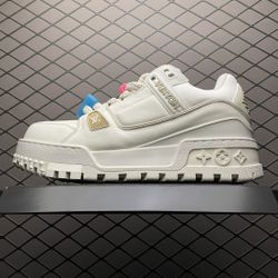 L.ouis V.uitton  LV Trainer