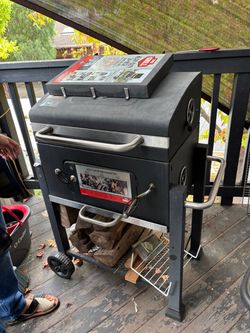 Char-Griller Charcoal Grill with Cart