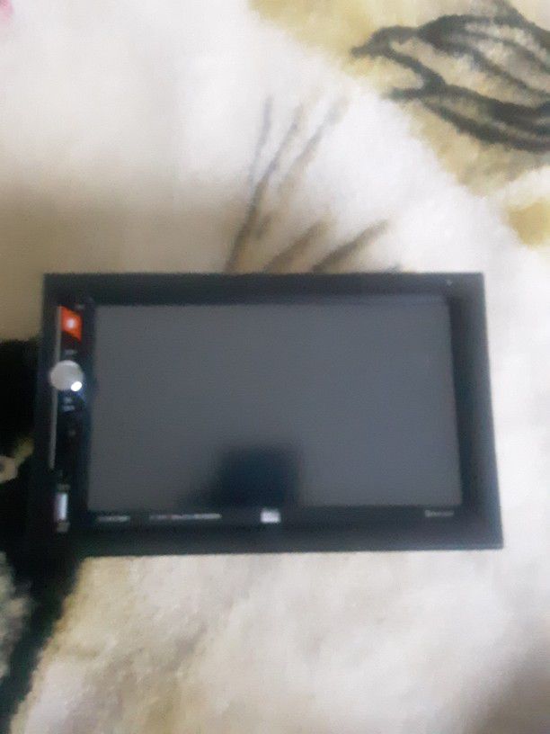 (BRAND NEW DUAL 7"DIN TOUCHSCREEN STEREO)NEED GONE