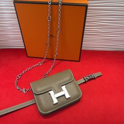 Brand New Hermès Women's Belt and Bag Set